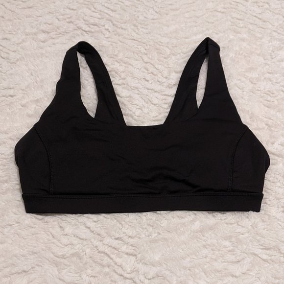 ❤ Forever 21 Black Strappy Sports Bra Medium - Picture 1 of 6